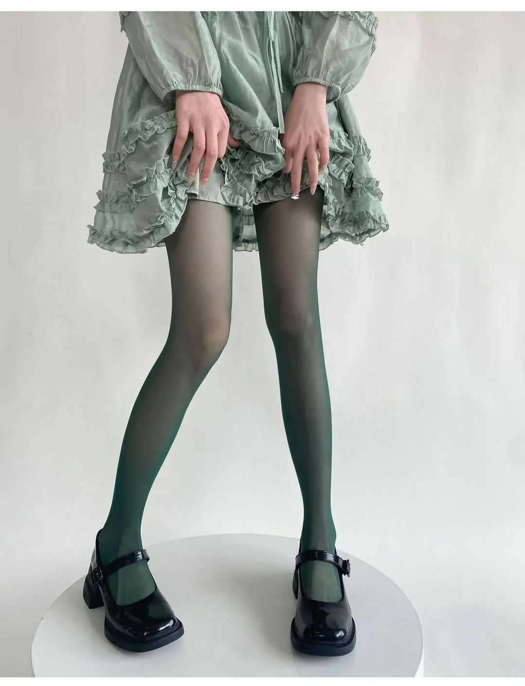 Vibe Legwear: A Stocking Collection