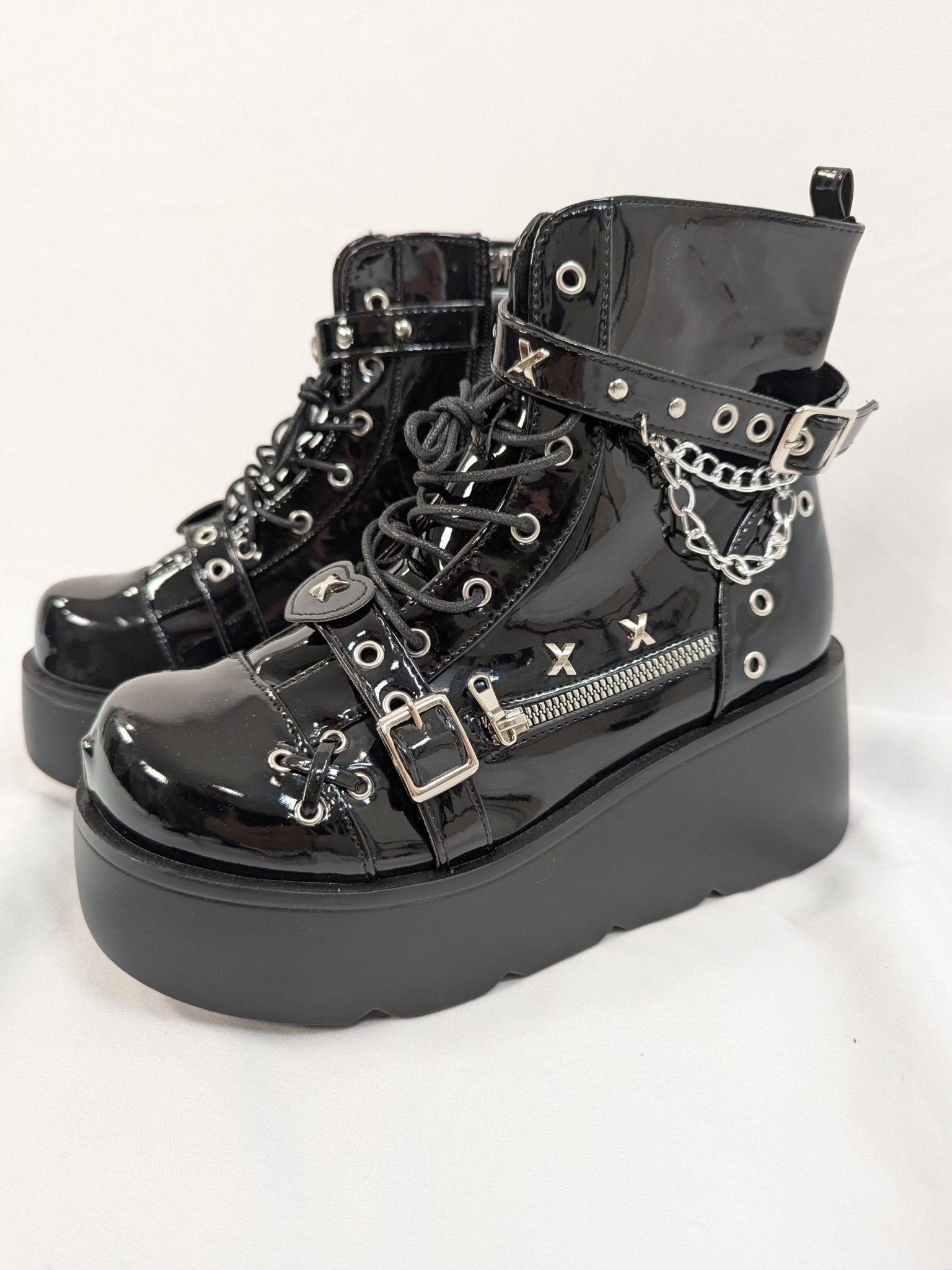 Banshee Platform Boots - Lace & Thornz