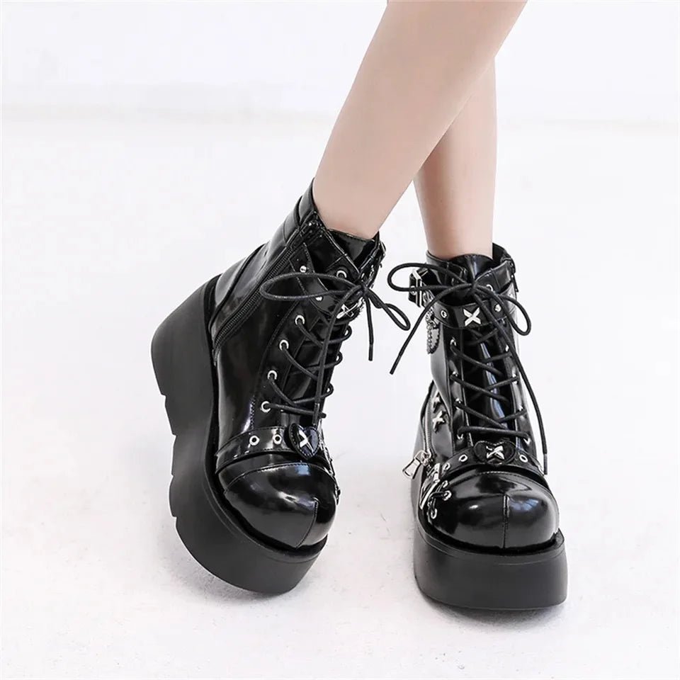 Banshee Platform Boots - Lace & Thornz