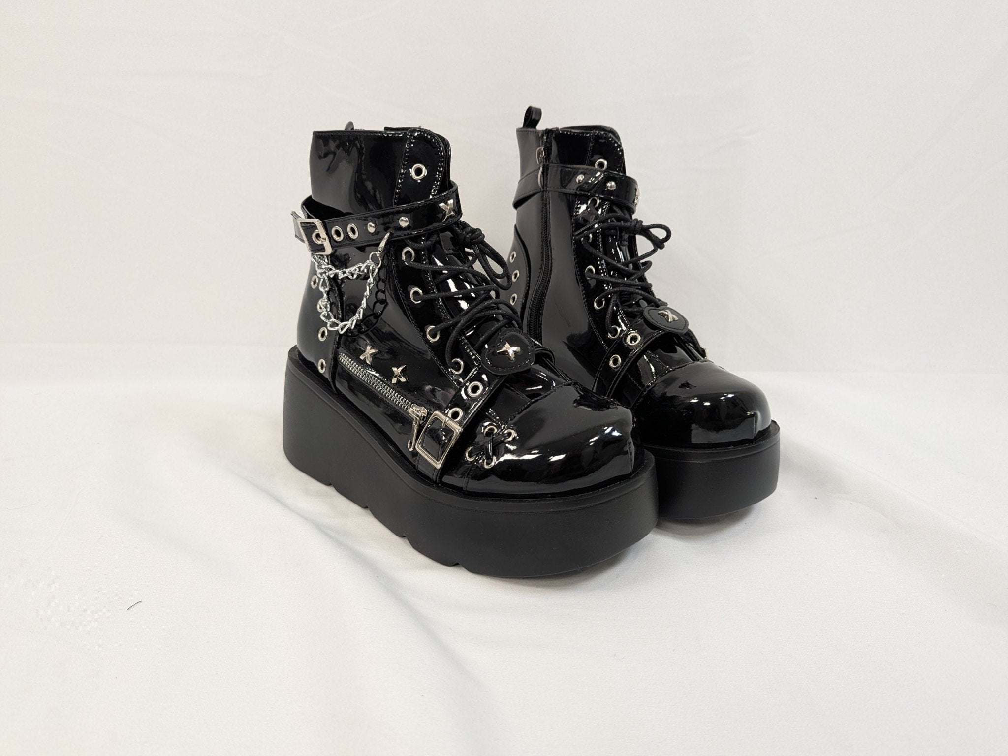 Banshee Platform Boots - Lace & Thornz