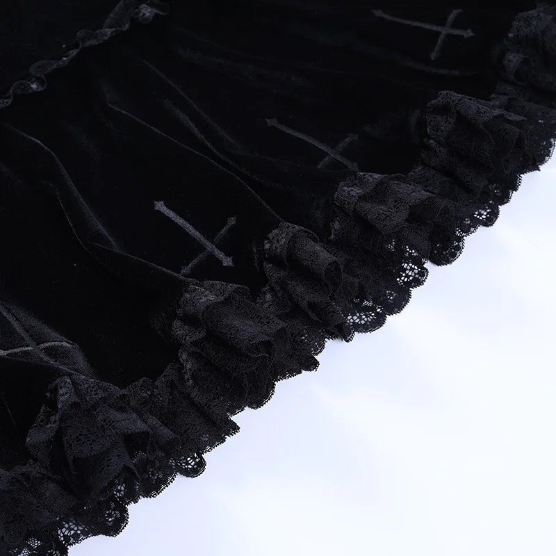 Dark Destiny Velvet Skirt - Lace & Thornz