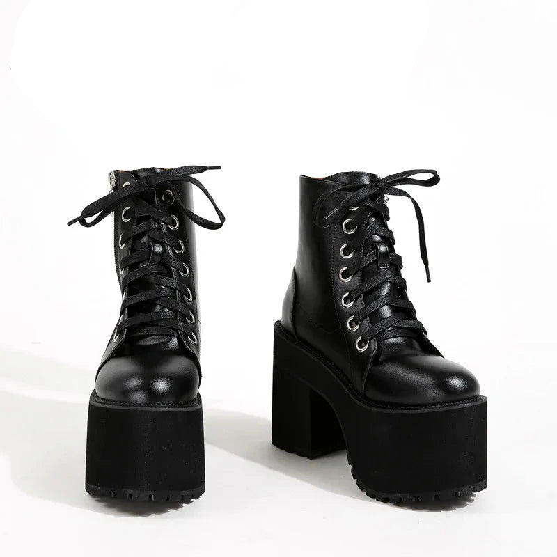 Fall for Me Platform Boots - Lace & Thornz