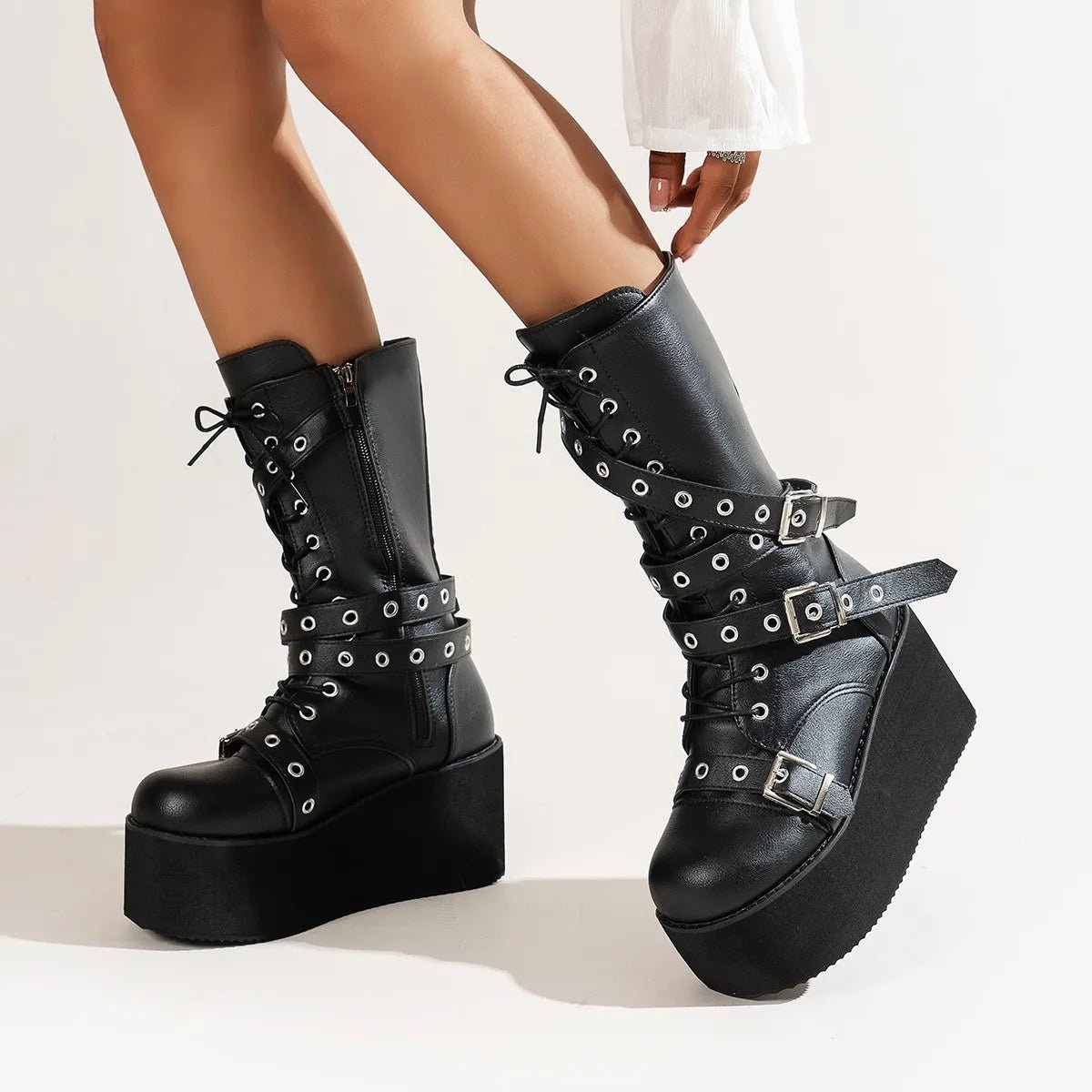 'Midnight Wanderer' Boots - Lace & Thornz