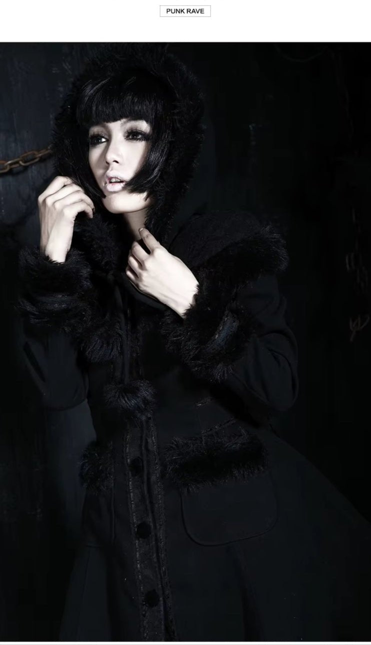 'Queen of the Wolves' Coat - Lace & Thornz